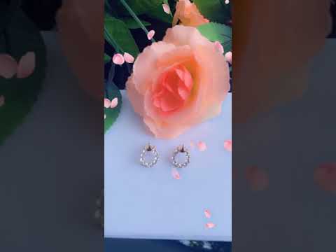 Crowned post earrings